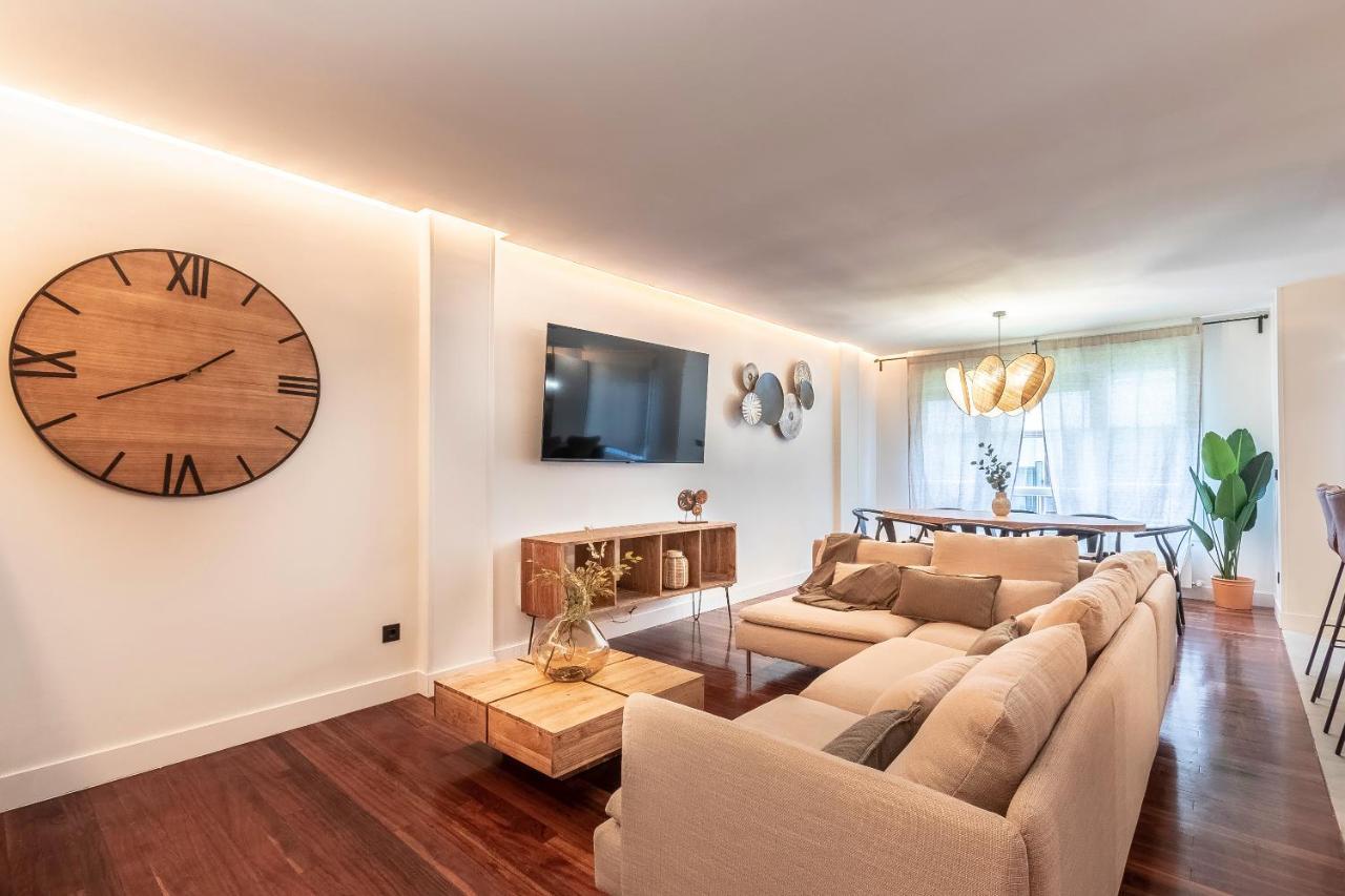 New! Lovely 4-Bedroom Loft In Bilbao Bagian luar foto