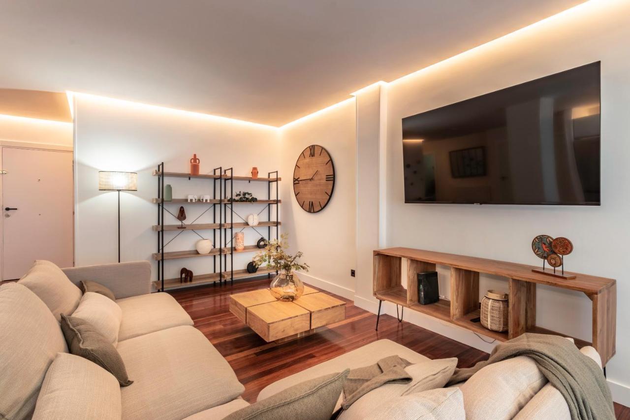 New! Lovely 4-Bedroom Loft In Bilbao Bagian luar foto