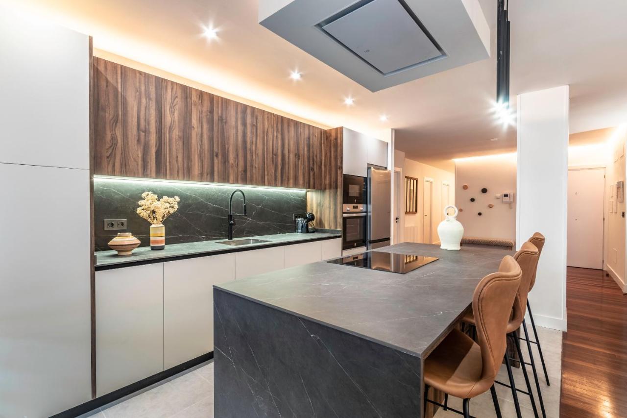 New! Lovely 4-Bedroom Loft In Bilbao Bagian luar foto