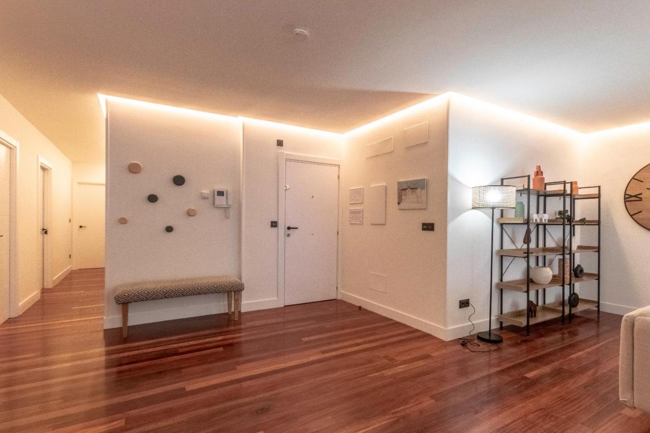 New! Lovely 4-Bedroom Loft In Bilbao Bagian luar foto